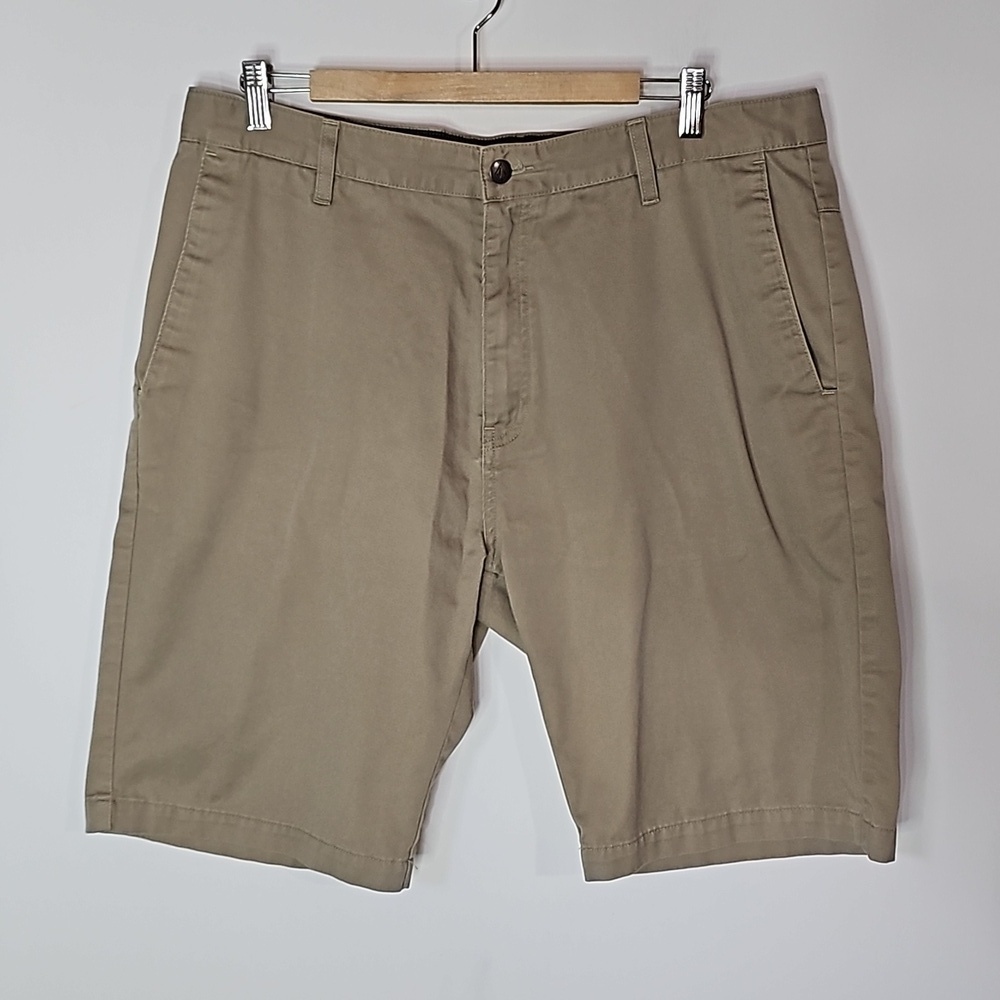 Volcom tan 36" waist shorts